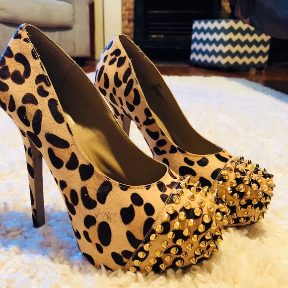 Steve Madden, Pony hair, platform heel, (size 9.5) - Picture 4 of 8